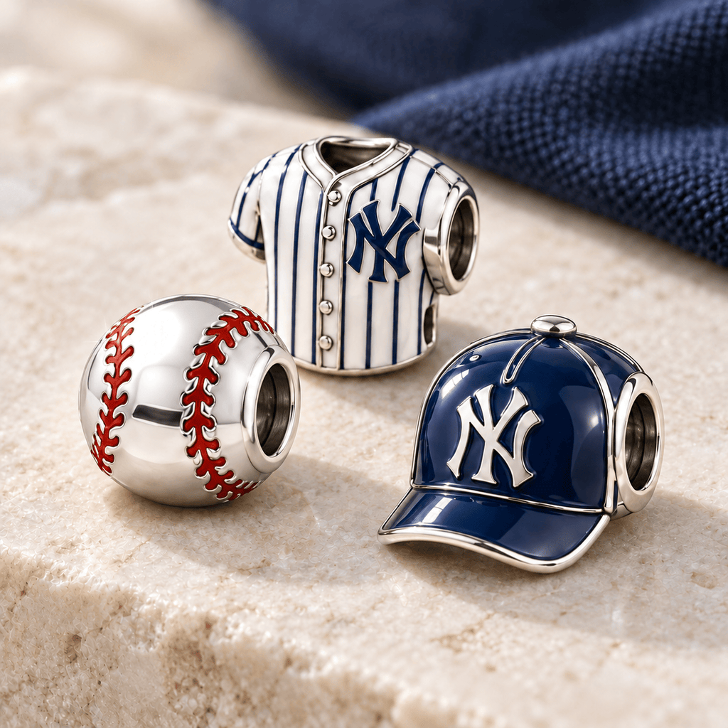 NYY Silver Charm Set TTTT